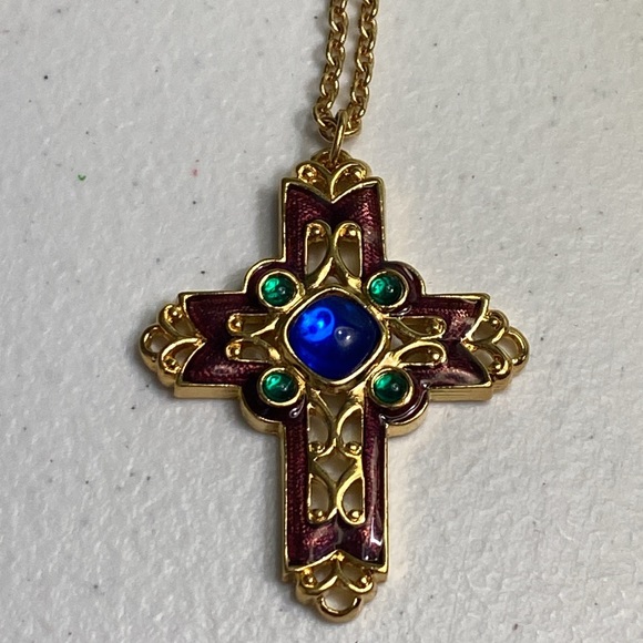 Vintage Avon Enameled Cross - Picture 3 of 7